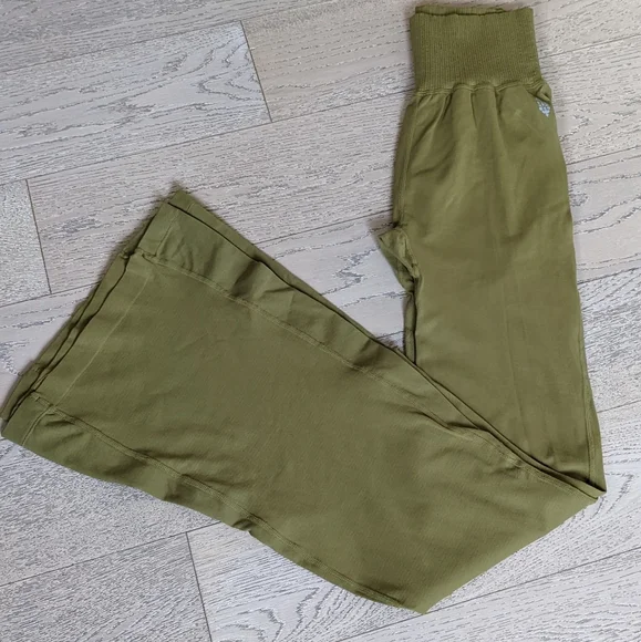 Take 50% off! Free People Good Karma flare pants - Picture 4 of 6